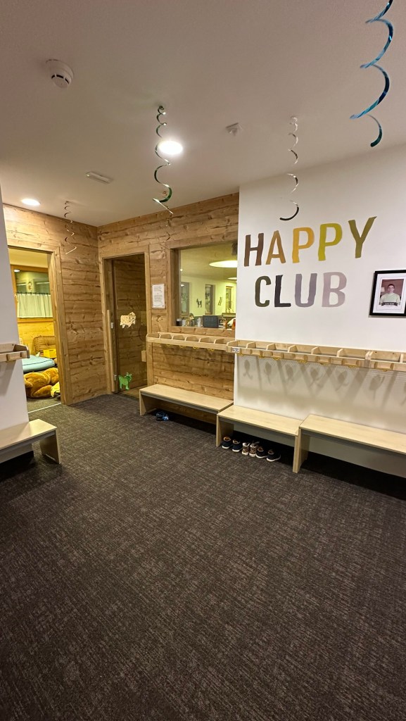 Happy Club